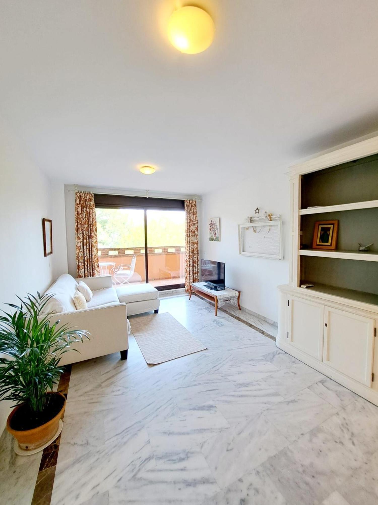 Milla De Oro Apartment *